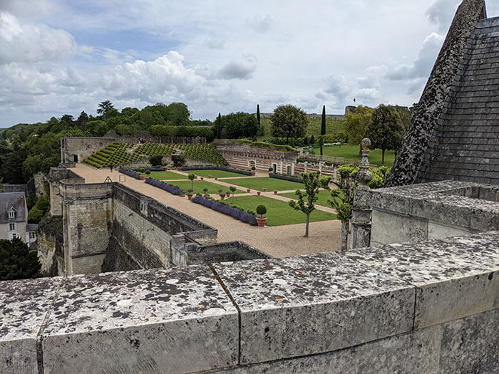 Vue sur le jardin depuis la tour du château d'Amboise
