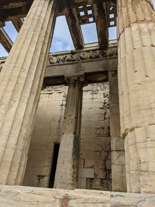 Voyage-Deci-Dela-Héphaïstéion-détails-frise-Agora-Athenes