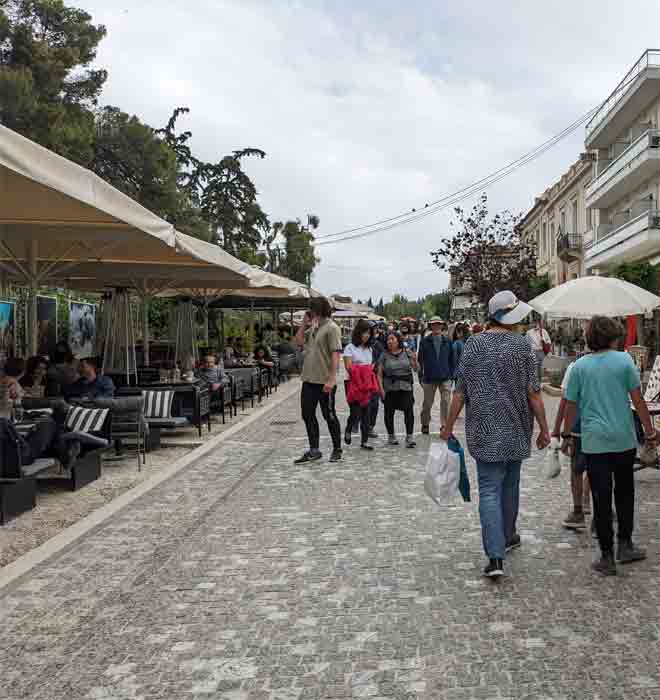 Voyage-Deci-Dela-bar-et-marchands-a-proximité-de-l'Agora-d'Athenes