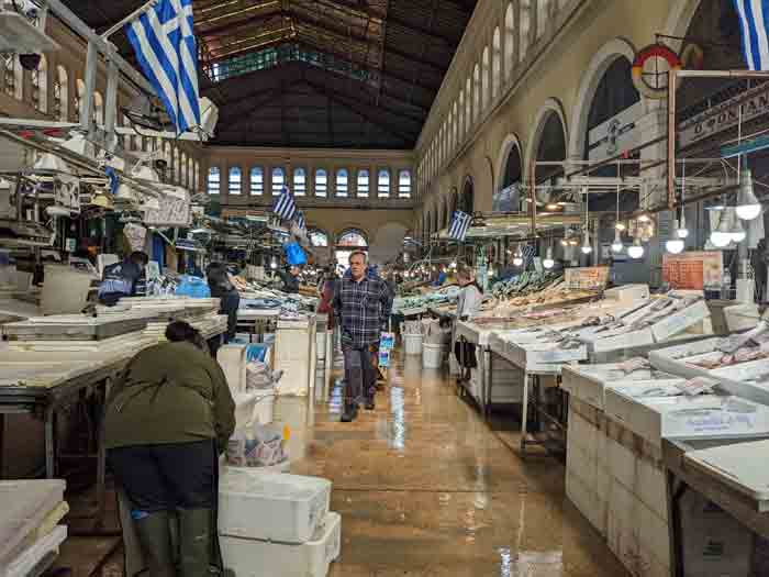 Voyages-Deci-Dela-Les-Halles-Marché-d'Athenes-poisson-frais-et-produits-de-la-mer-Athenes-Grece