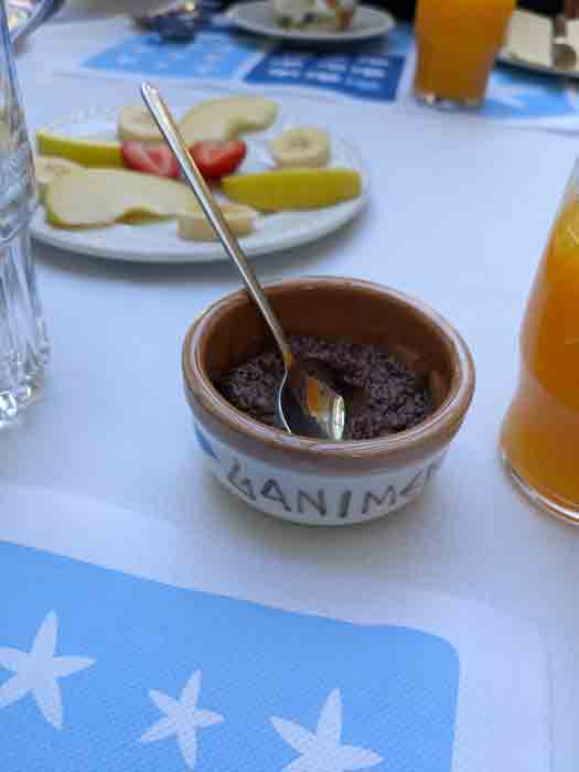 confiture-faite-maison-à-l'hotel-Ganimede-à-Galaxidie