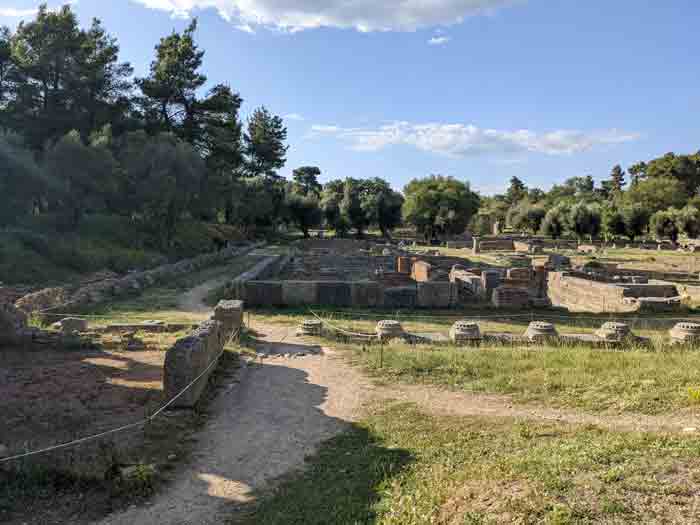 Voyage-Deci-Dela-Leonidaion-espace-de-logement-pour-les-athletes-2-à-Olympie