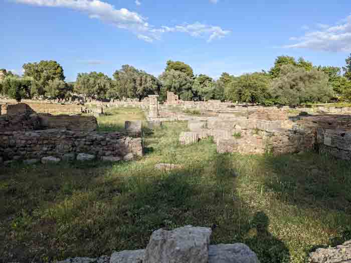 Voyage-Deci-Dela-Leonidaion-espace-de-logement-pour-les-athletes-à-Olympie-7