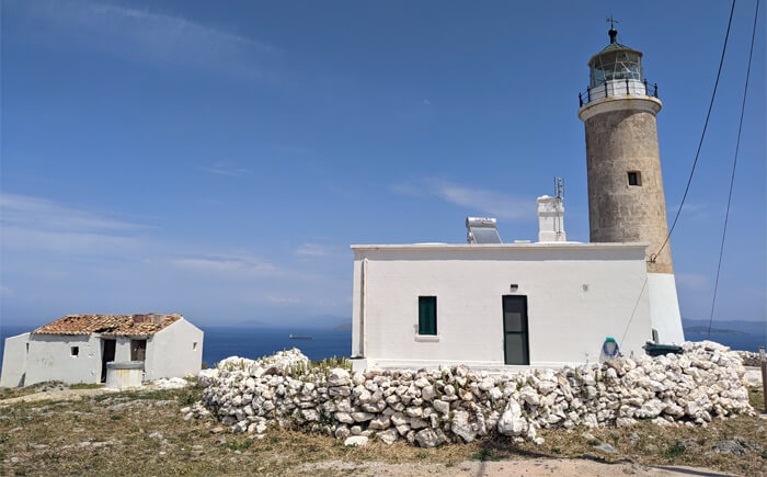 Voyages-Deci-Dela-phare-Moudari-3-l'Ile-de-Cythere-kithira