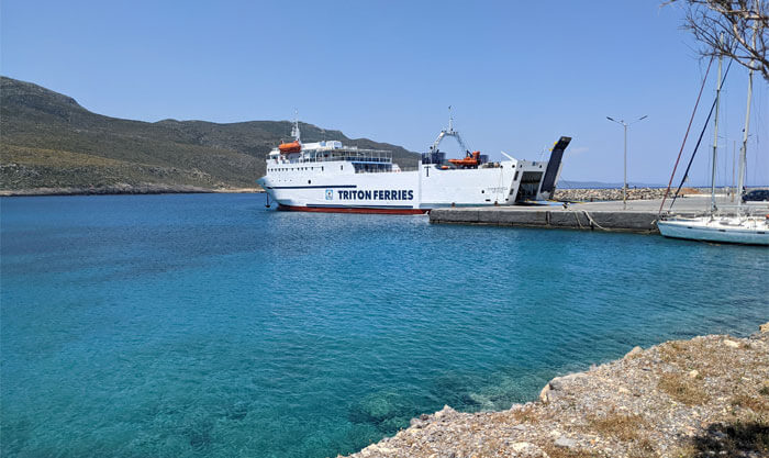 Voyages-Deci-Dela-Dernier-jour-a-cytheres---embarquement-Triton-Ferry-kythira-Greces