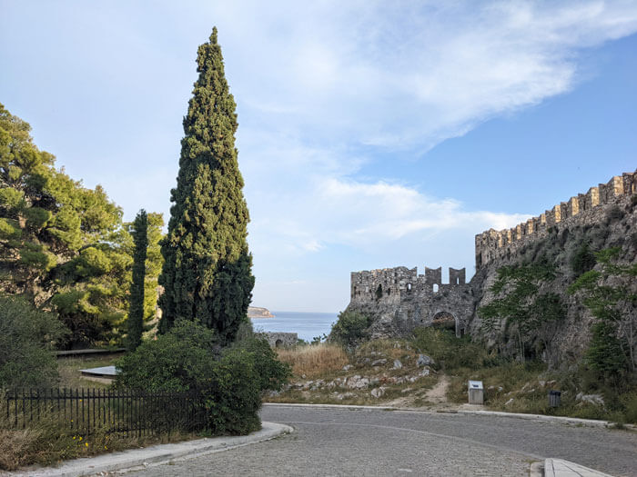 Voyages-Deci-Dela-balade-dans-la-citadelle-d'Acronauplie-à-Nauplie-en-Grece