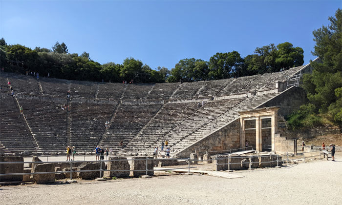 Voyages-Deci-Dela-Theatre-Antique-2-d'Epidaure-en-Grece