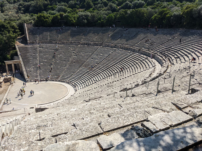 Voyages-Deci-Dela-Theatre-Antique-7-d'Epidaure-en-Grece