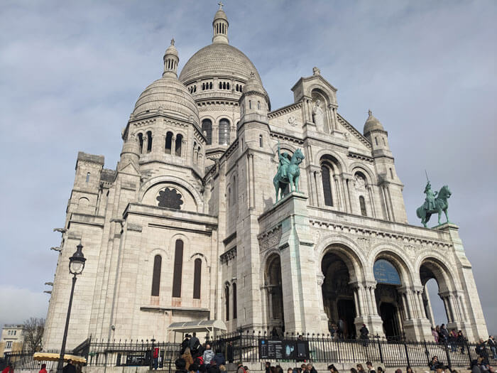Voyages-Deci-Dela-basilique-du-sacré-coeur-de-Montmatre-Paris-4