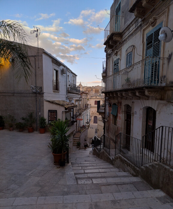 12-Voyages Deci Dela-Sicile- Rue et ruelles de Raguse