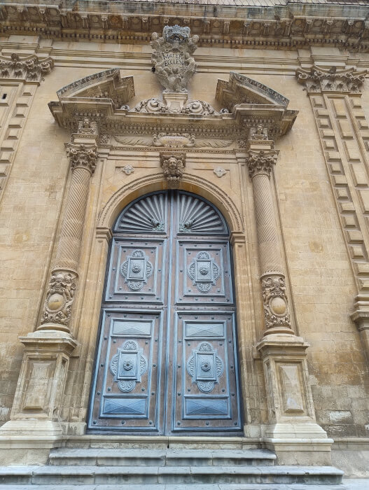 02-Voyages Deci Dela-Eglise Modica San Pietro-sicile